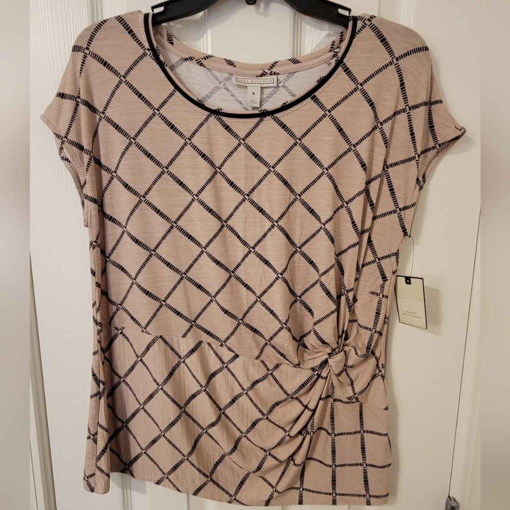 Short sleeved top with ruched waist, size medium.